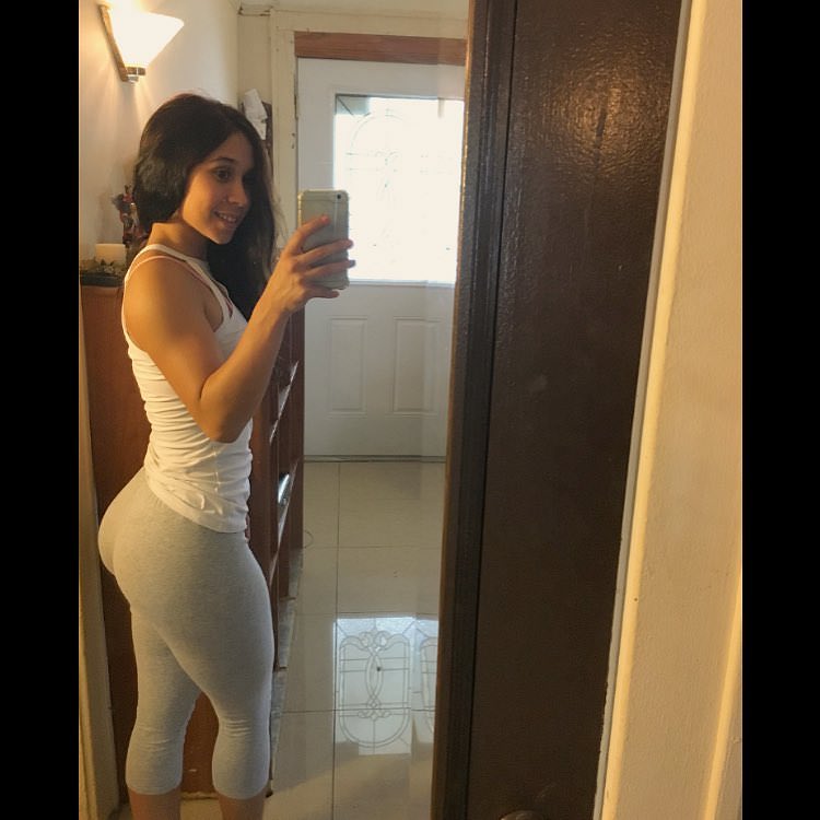Latina butts pics